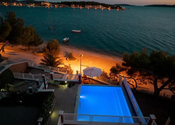 Pinna Nobilis Moma Level 1 Brodarica (Sibenik-Knin)